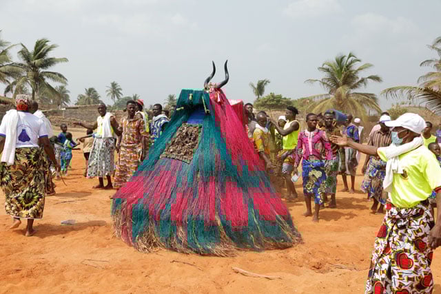 写真：竹沢うるま